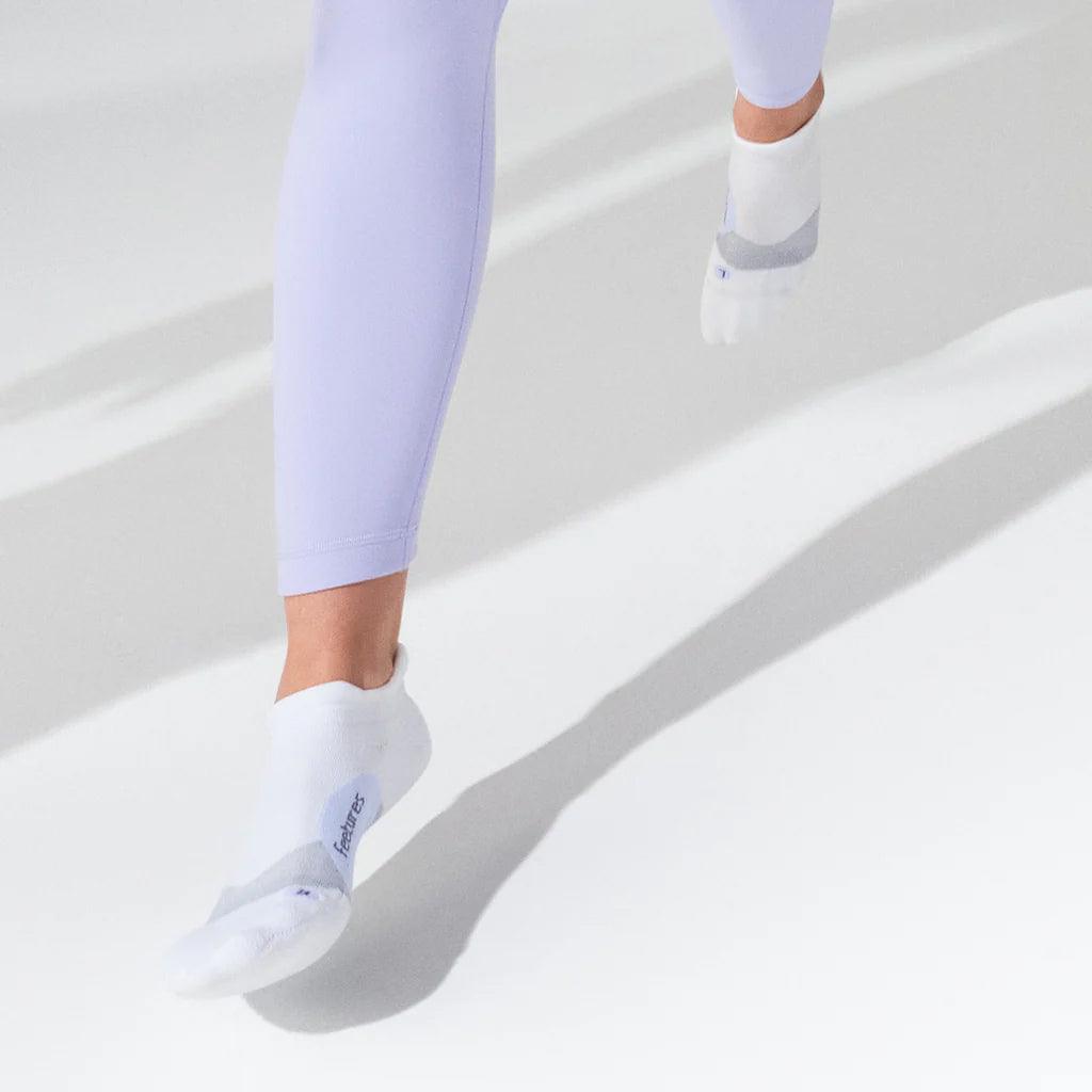 Elite Light Cushion No Show Tab Socks Socks Feetures