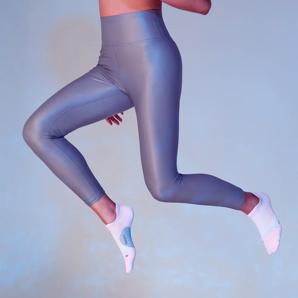 Elite Light Cushion No Show Tab Socks Feetures