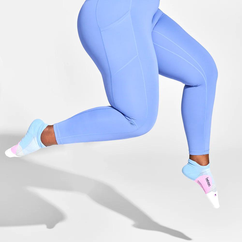 Elite Light Cushion No Show Tab Socks Feetures