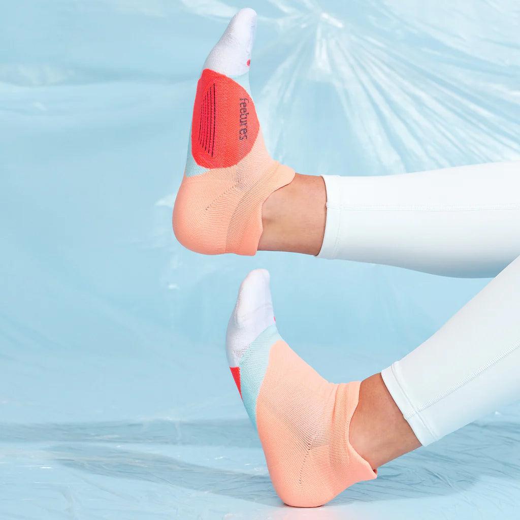Elite Light Cushion No Show Tab Socks Socks Feetures