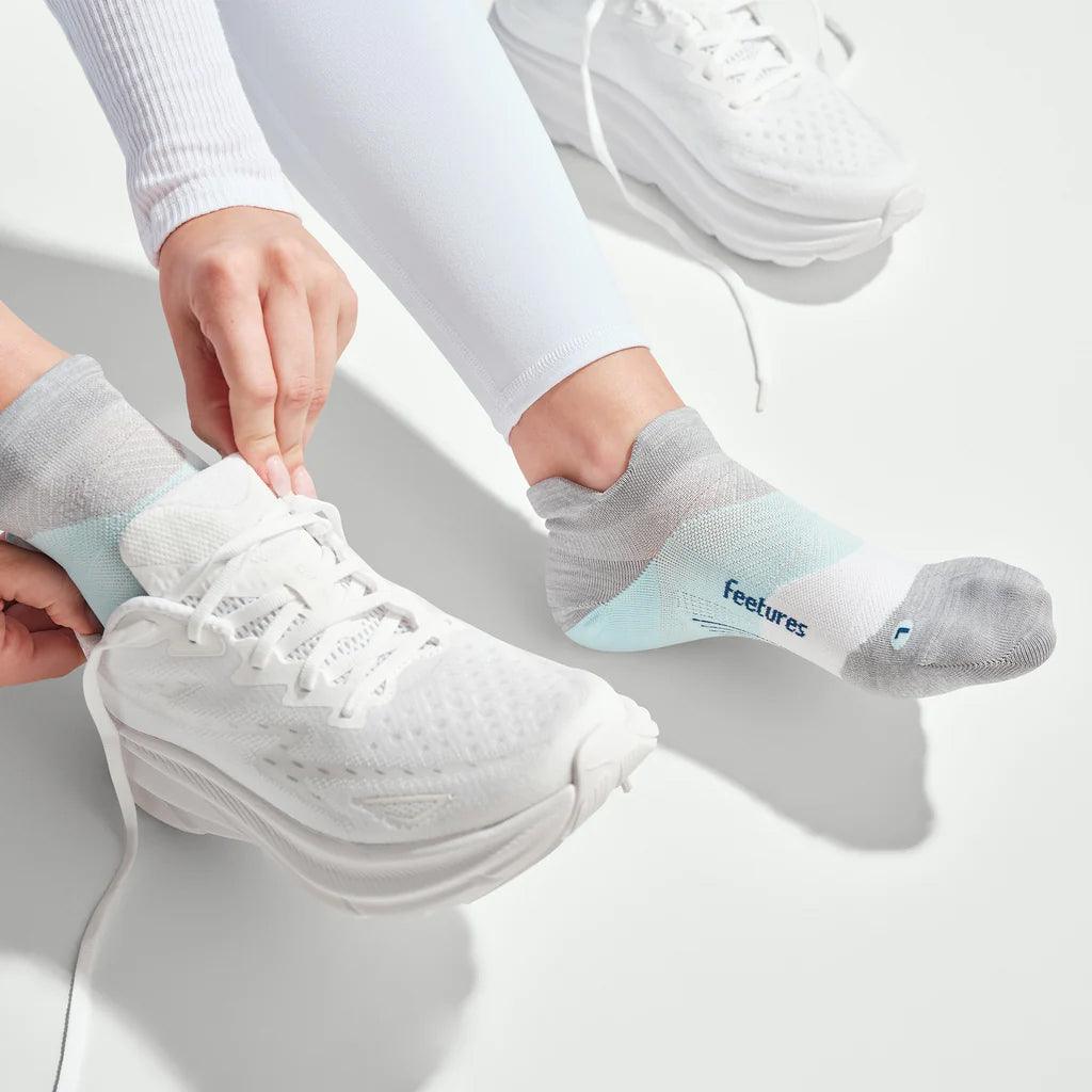 Elite Ultra Light No Show Tab Socks Socks Feetures