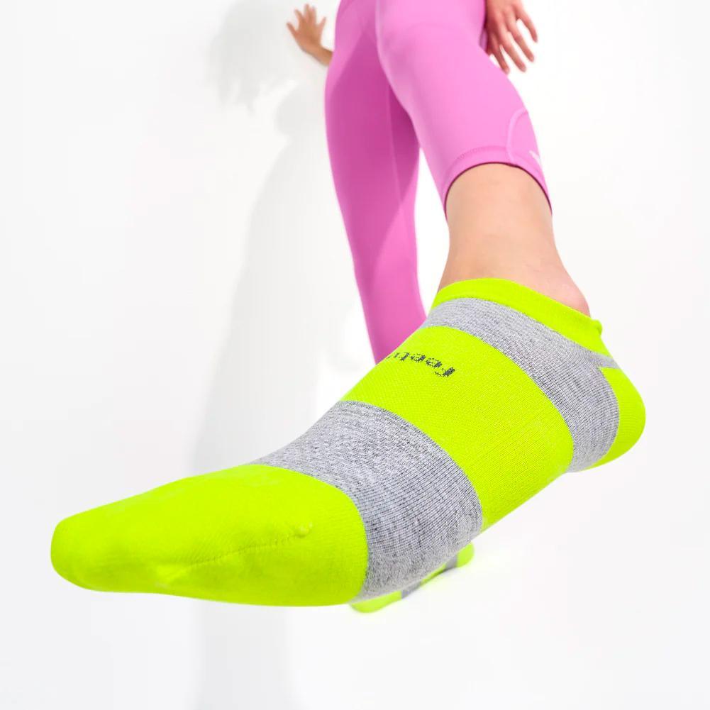 High Performance Cushion No Show Tab Socks Feetures