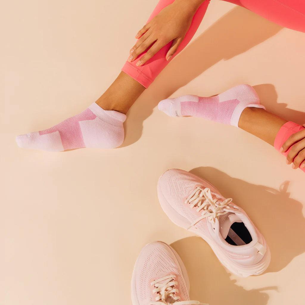 HP Ultra Light No Show Tab Socks Socks Feetures