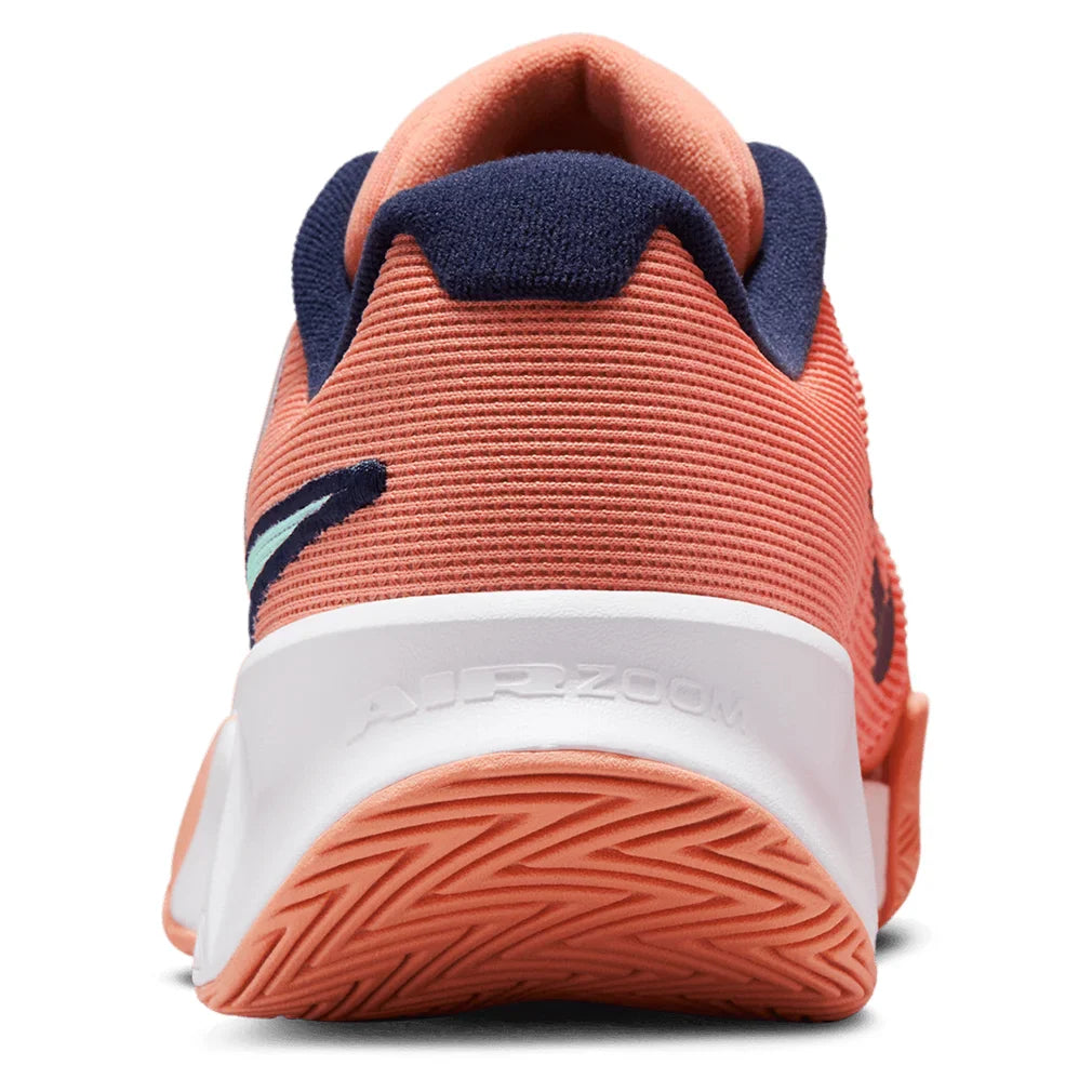 Men`s GP Challenge Pro Tennis Shoes Apricot Agate and Glacier Footwear Nike