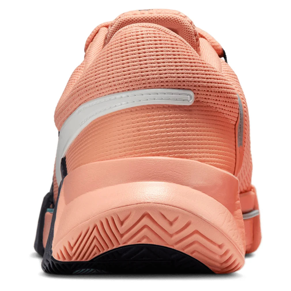 Men`s Zoom GP Challenge 1 Tennis Shoes Apricot Agate and White Footwear Nike