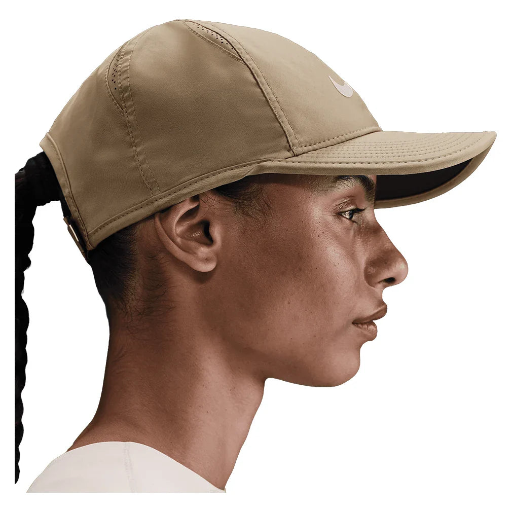 Men`s Dri-Fit Club Unstructured Featherlight Tennis Cap Apparel Nike