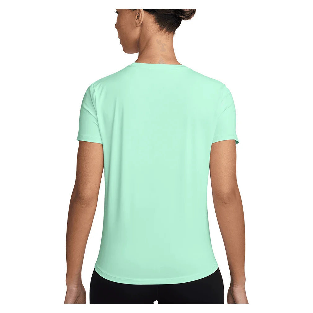 Women`s One Classic Dri-FIT Short Sleeve Tennis Top Apparel Nike