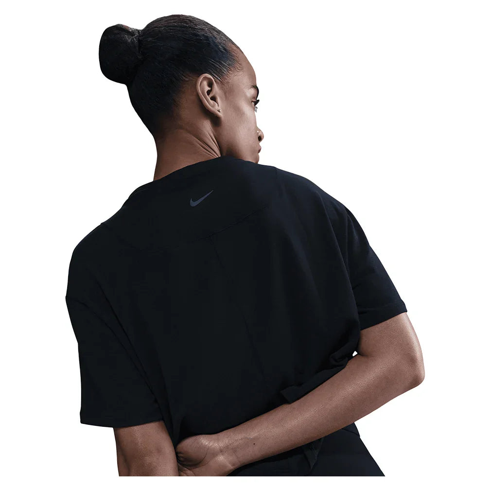 Women`s One Relaxed Dri-FIT Cropped Short Sleeve Top Apparel Nike