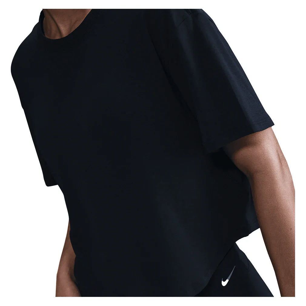 Women`s One Relaxed Dri-FIT Cropped Short Sleeve Top Apparel Nike