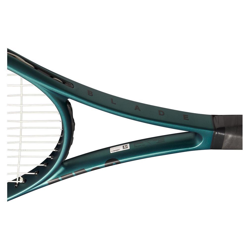 Blade 100L v9.0 Tennis Racquet Wilson